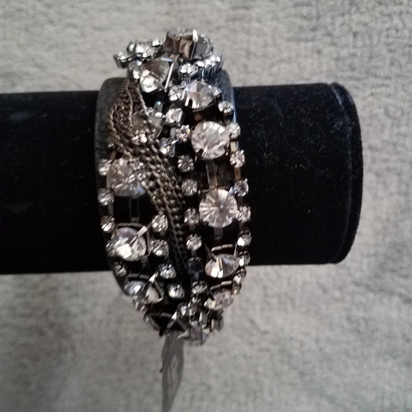 Cara Couture Jewelry - Multilayered Chain Bracelet